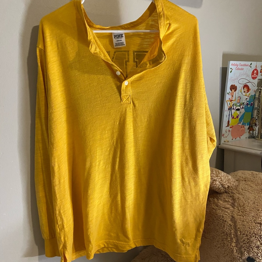 Yellow long sleeve pink tee